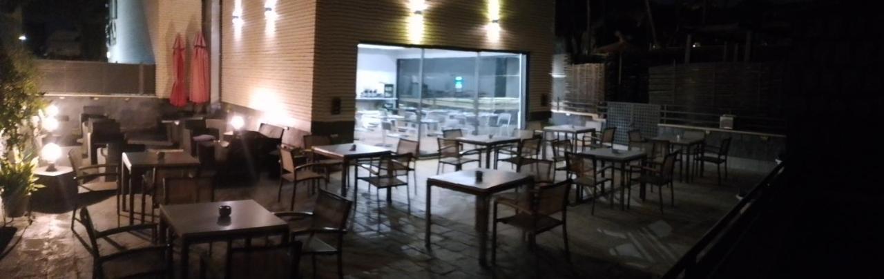 H La Cabana Pozuelo de Alarcón Kültér fotó